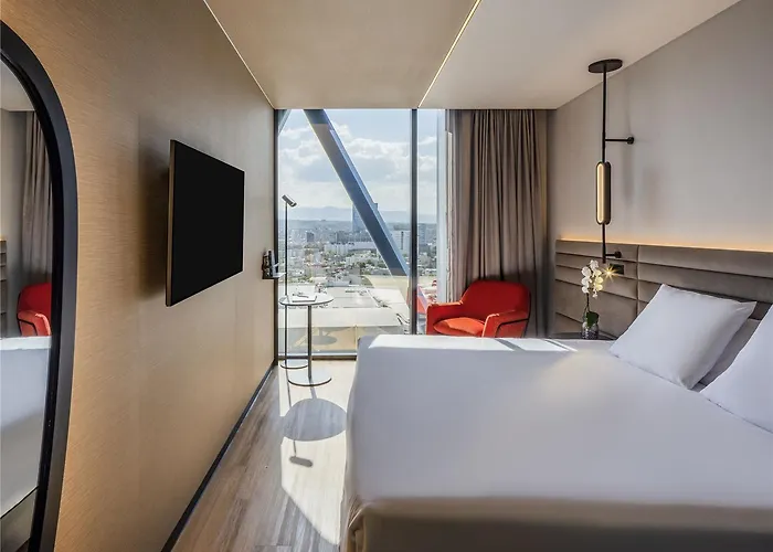 Hotel Novotel World Trade Center *